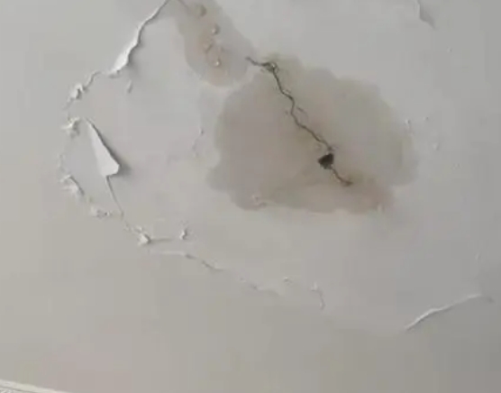 三台阳台漏水维修公司分享下屋面防水工程质量问题原因分析